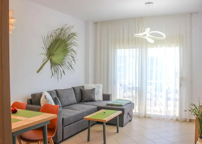 Coral Breeze Haven H25 *