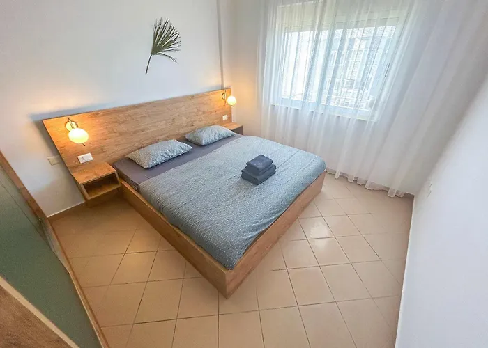 Coral Breeze Haven H25 Golem (Tirana)