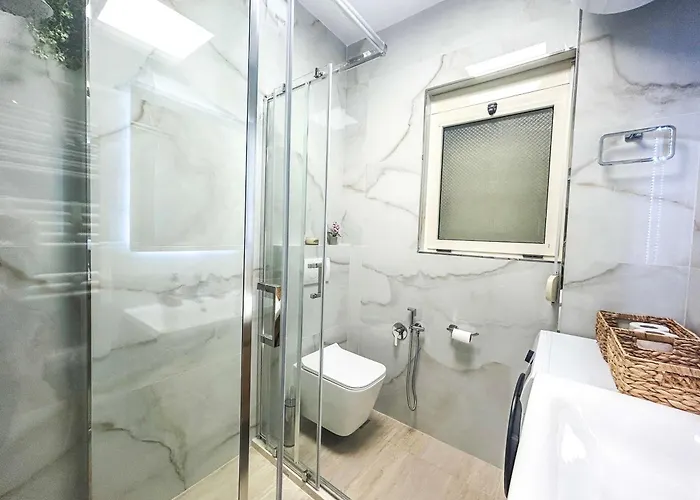 Coral Breeze Haven H25 Golem (Tirana)