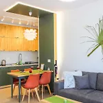 Coral Breeze Haven H25 *