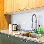 Coral Breeze Haven H25 Golem (Tirana)