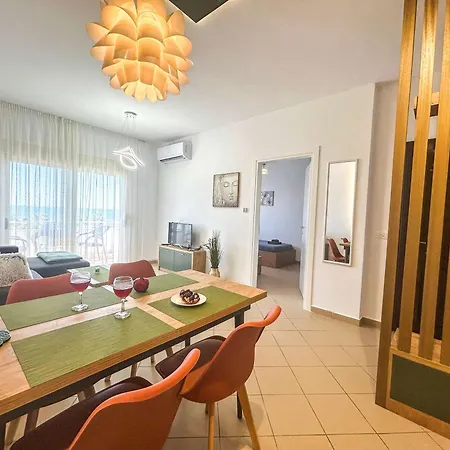 Coral Breeze Haven H25 *