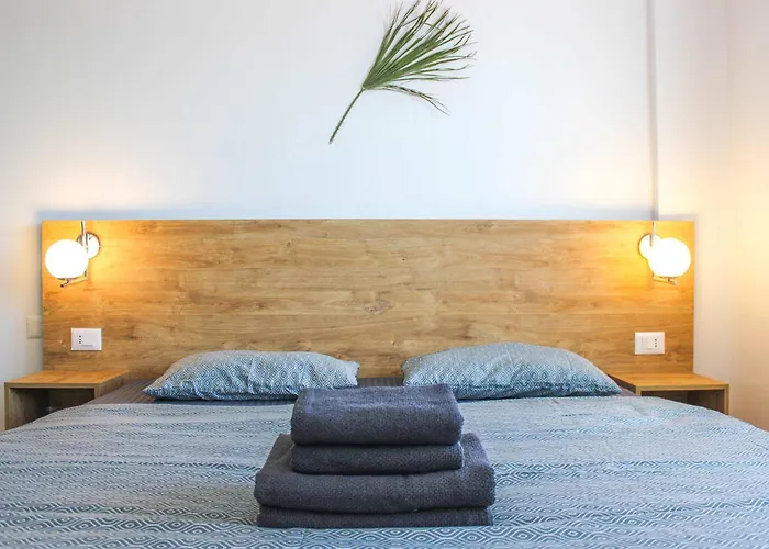 Coral Breeze Haven H25 Golem (Tirana)