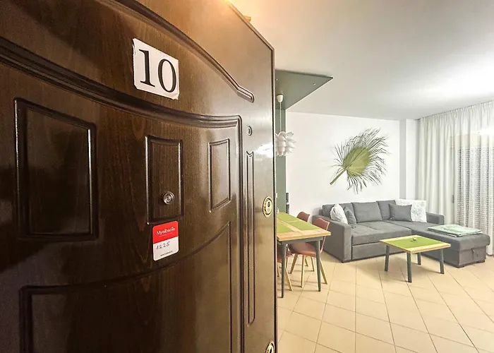 Coral Breeze Haven H25 Golem (Tirana)